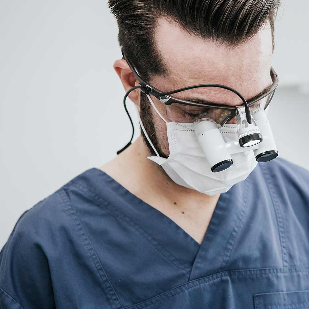 Zahnarzt Lindenberger breites Prophylaxe-Spektrum